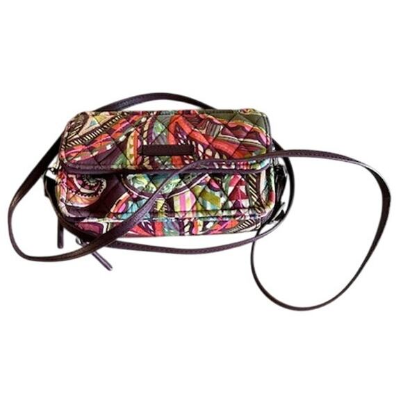 Vera Bradley RFID All-In-One Crossbody Wallet – Multicolor Quilted Fabric - Picture 2 of 7